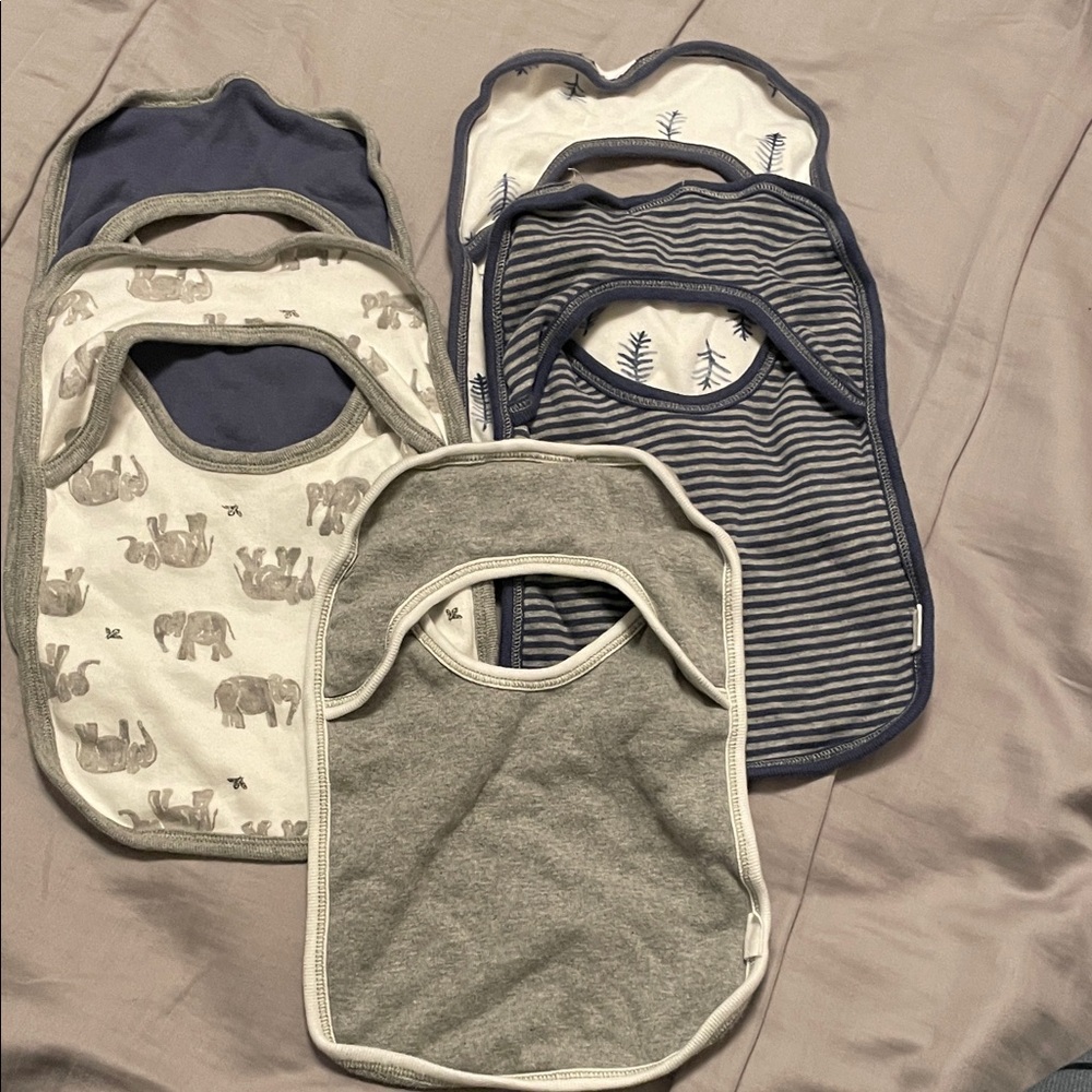 5 pieces Burt’s bees baby bibs 100% organic cotton